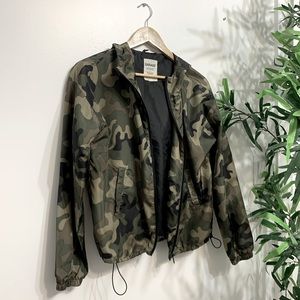 Army Windbreaker | garage